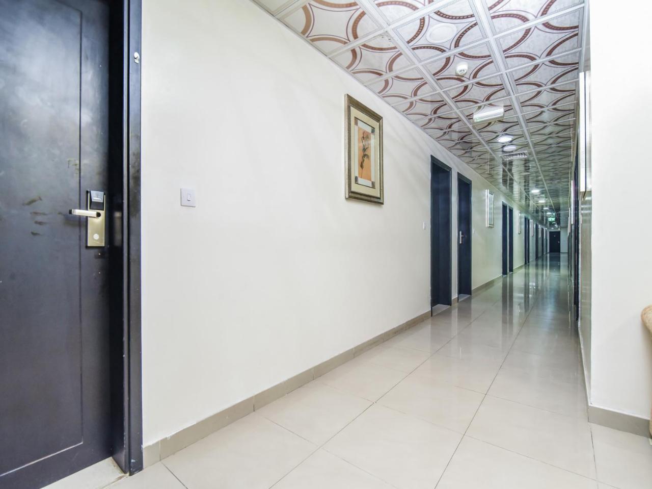 Oyo 138 Empire Hotel Apartments Dubai Luaran gambar